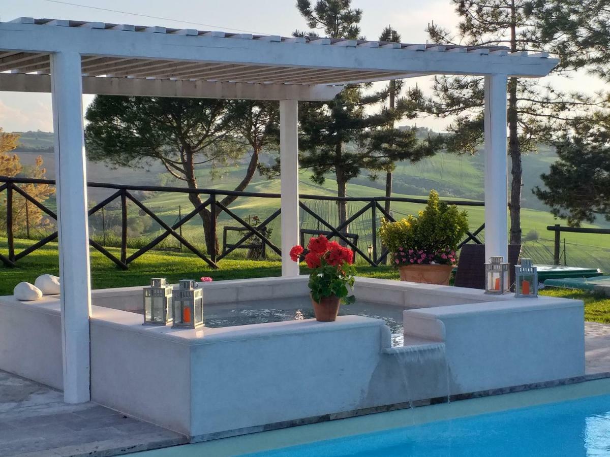 Le Maracla Country House Iesi Exterior photo