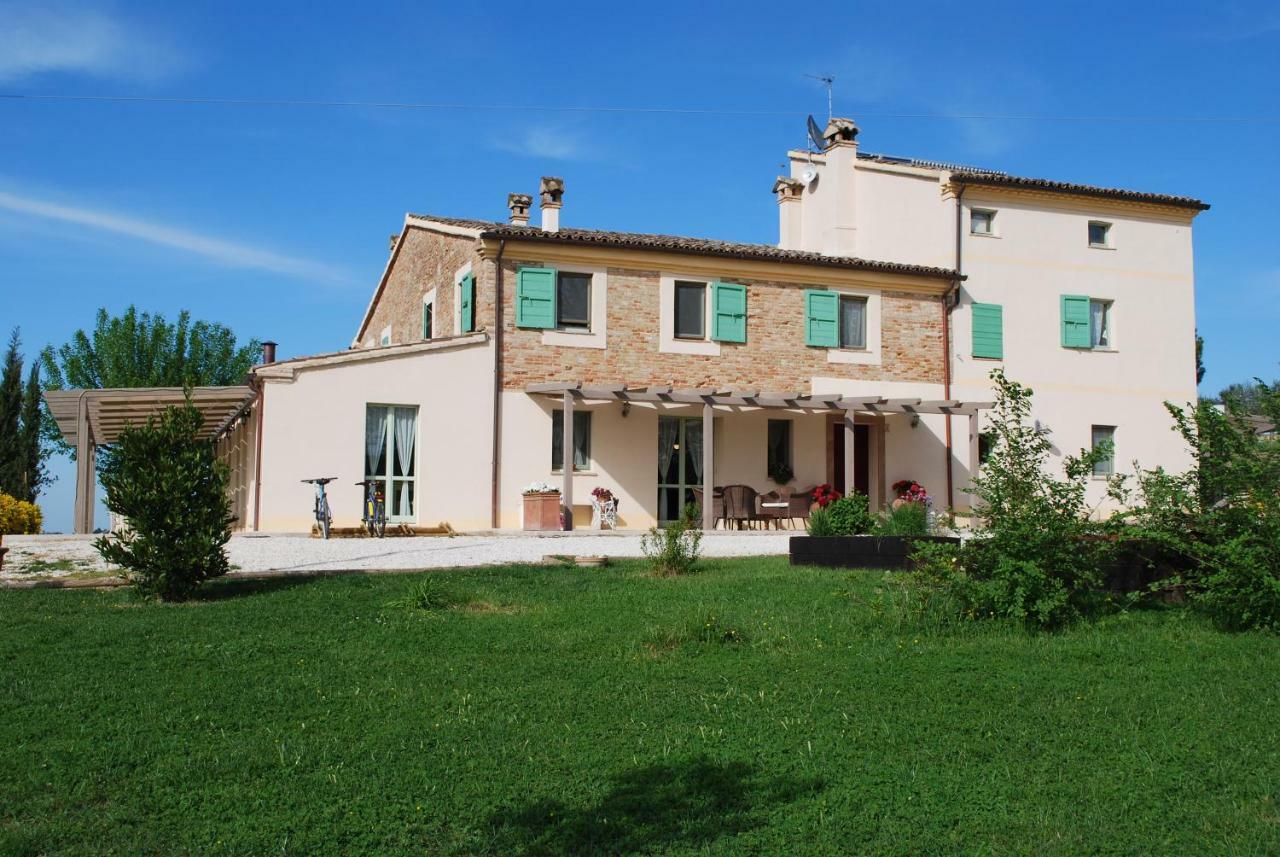 Le Maracla Country House Iesi Exterior photo