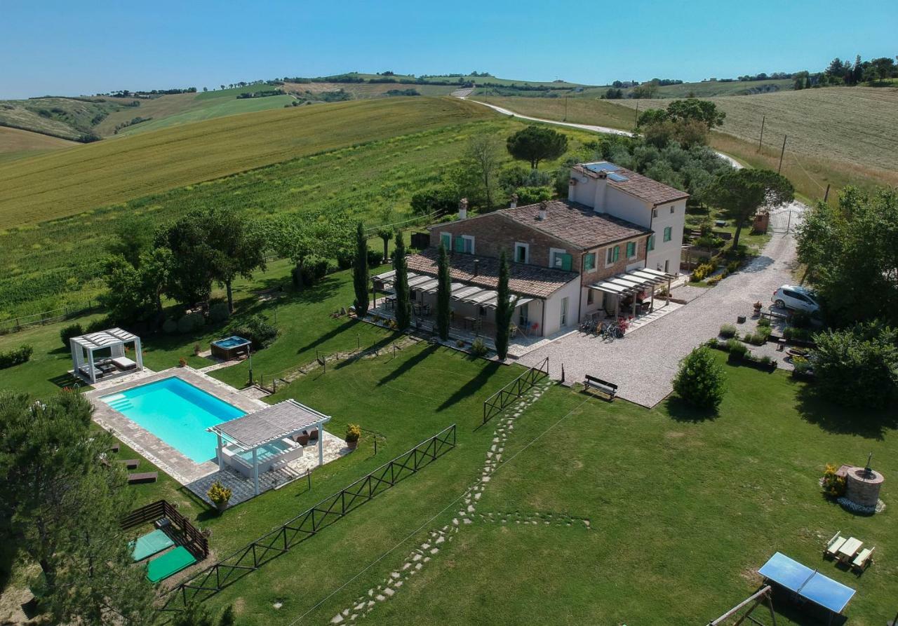 Le Maracla Country House Iesi Exterior photo